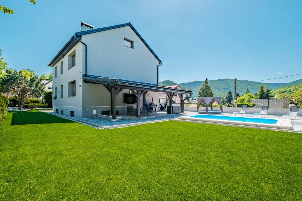 Apar7Man Jizerske Hory Apartment Hejnice Exterior photo