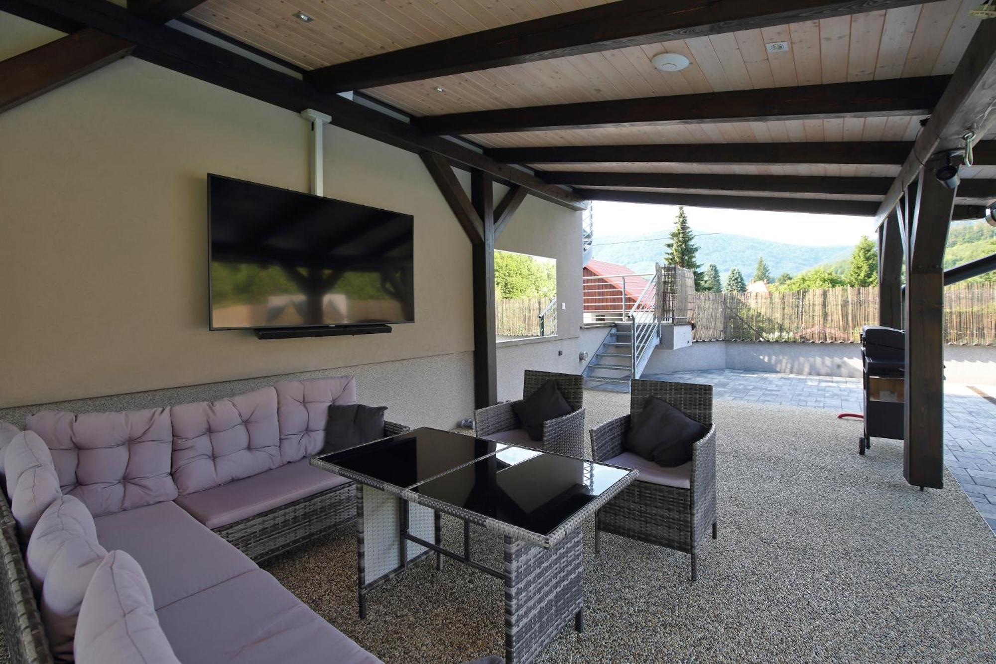 Apar7Man Jizerske Hory Apartment Hejnice Exterior photo
